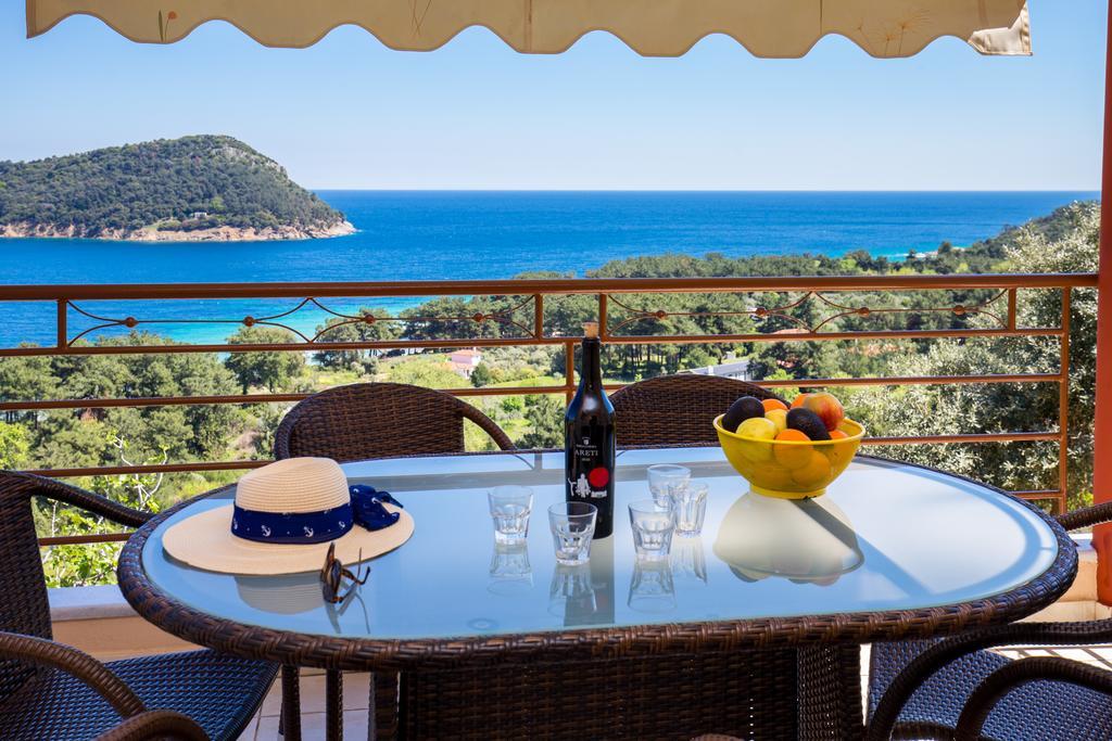 Aphrodite Villas Койнира Екстериор снимка