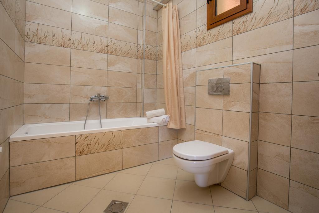 Aphrodite Villas Койнира Екстериор снимка