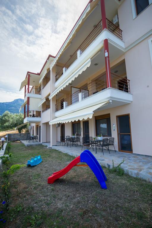 Aphrodite Villas Койнира Екстериор снимка