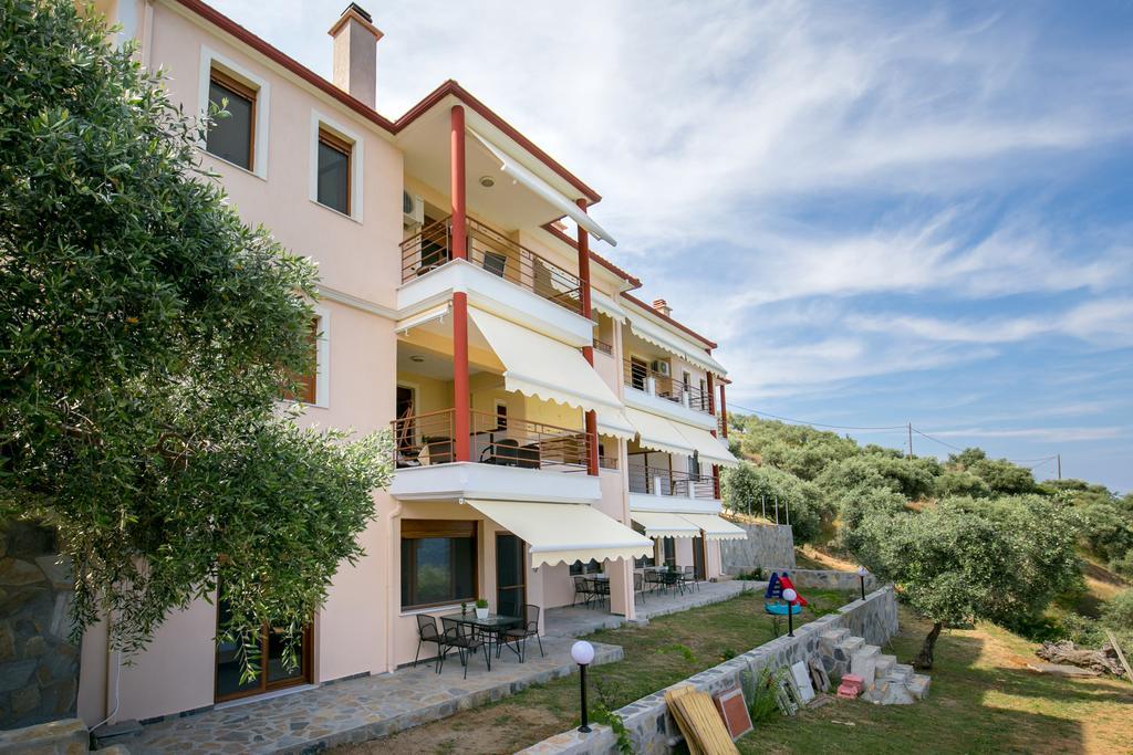 Aphrodite Villas Койнира Екстериор снимка
